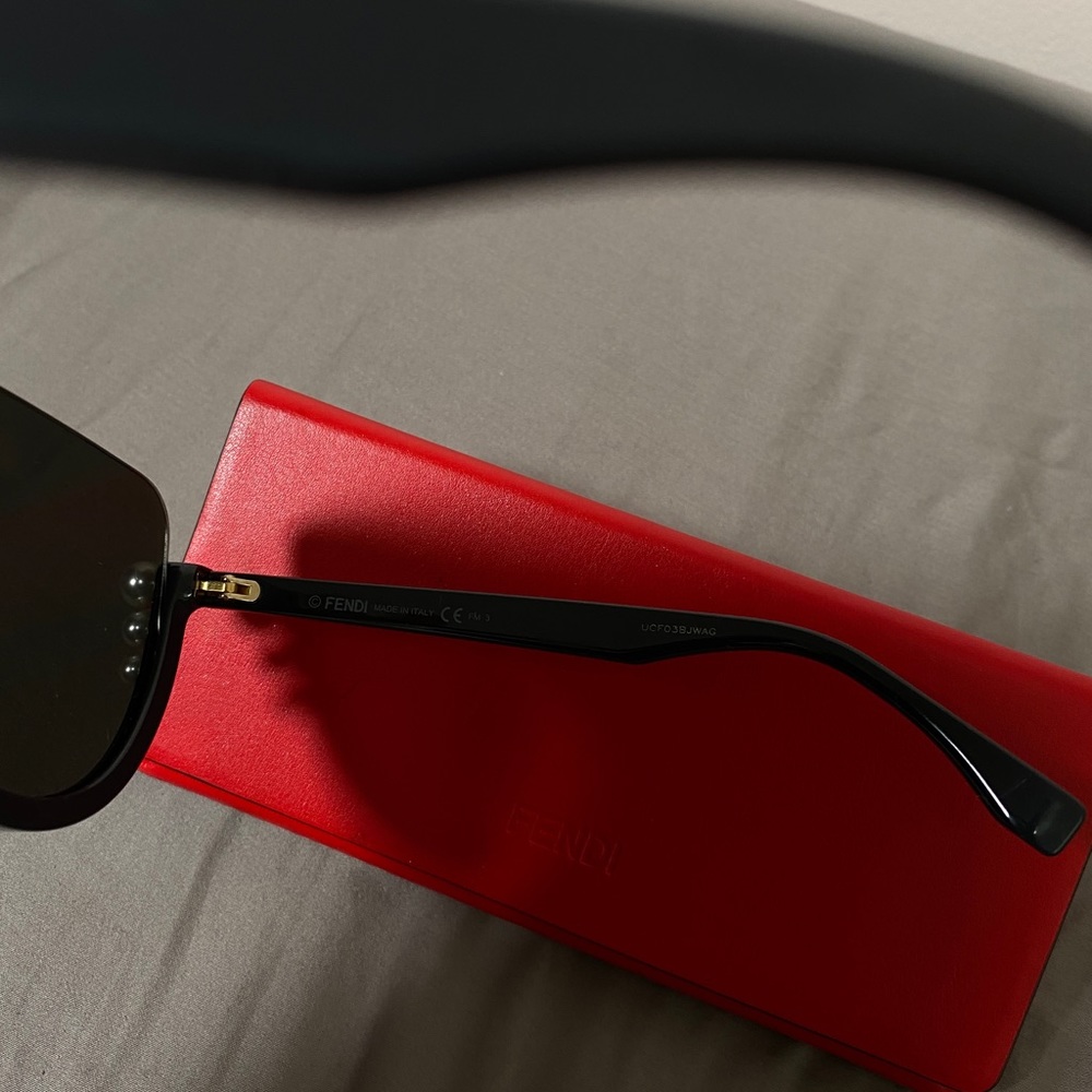 Fendi Mirrored Sunglasses - Picture 3 of 4